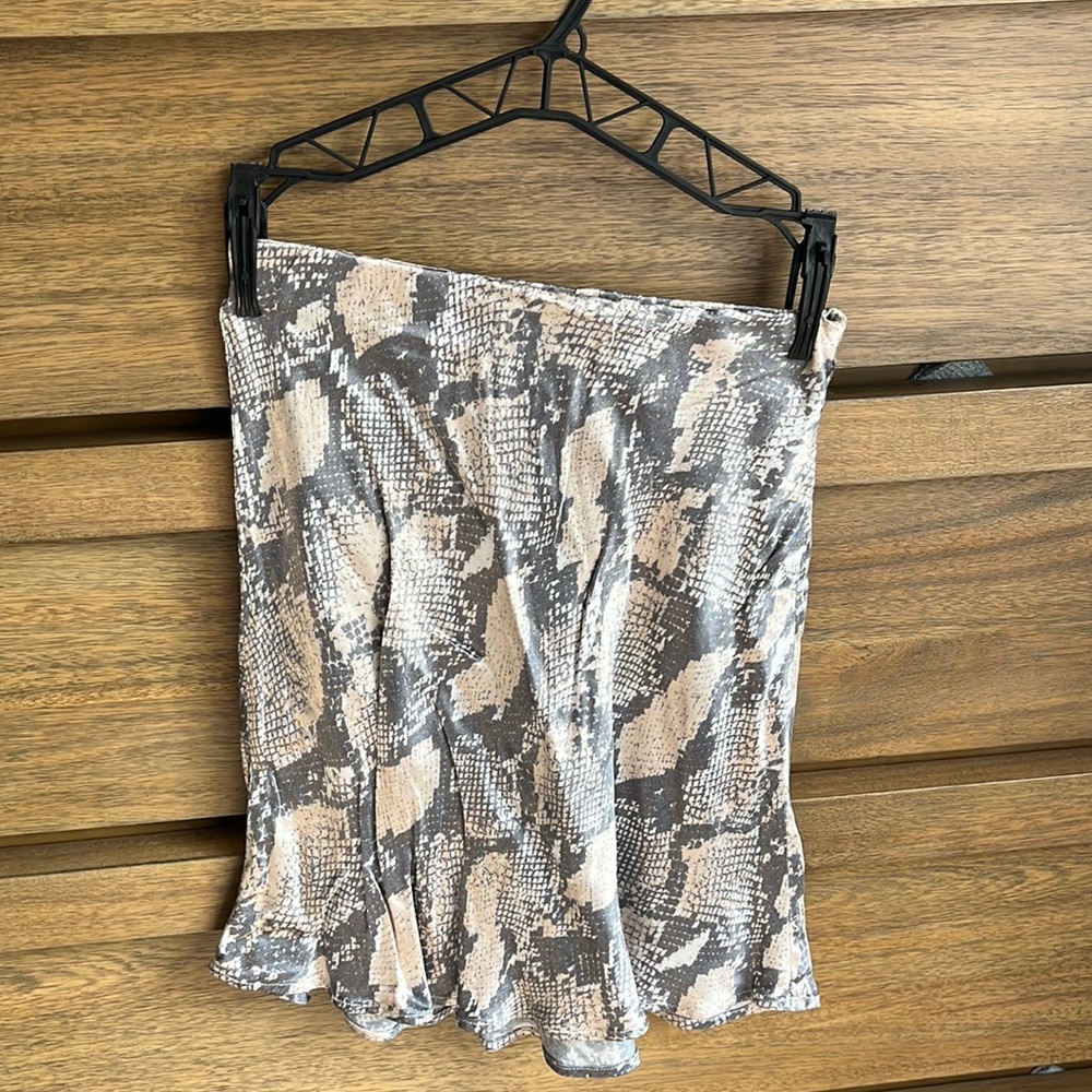 Snake pattern silk skirt